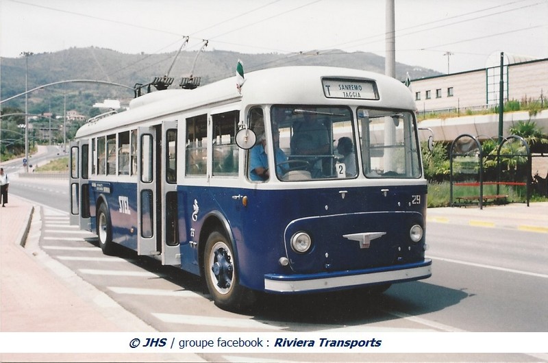 Riviera Trasporti Fiat 2411F / JHS Sans_t11
