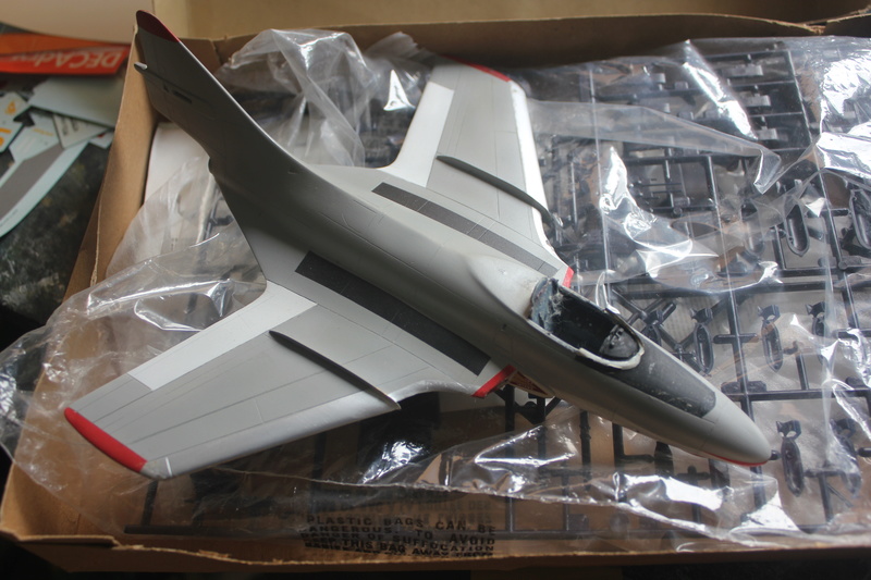 1/48 F9F8 COUGAR ( FM + scratch ) Img_1511