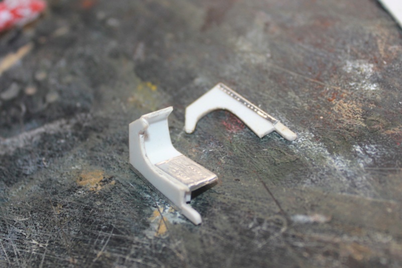 1/48 F9F8 COUGAR ( FM + scratch ) - Page 2 Img_1612