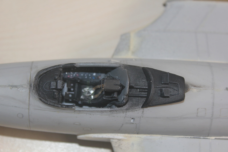 1/48 F9F8 COUGAR ( FM + scratch ) - Page 2 Img_1618