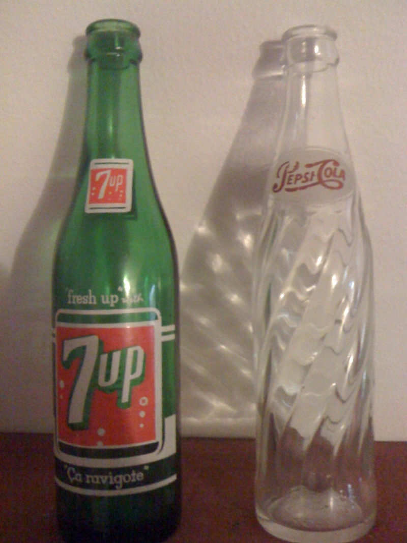 Bouteille Pepsi 1965 et 7up année inconnu Automn10