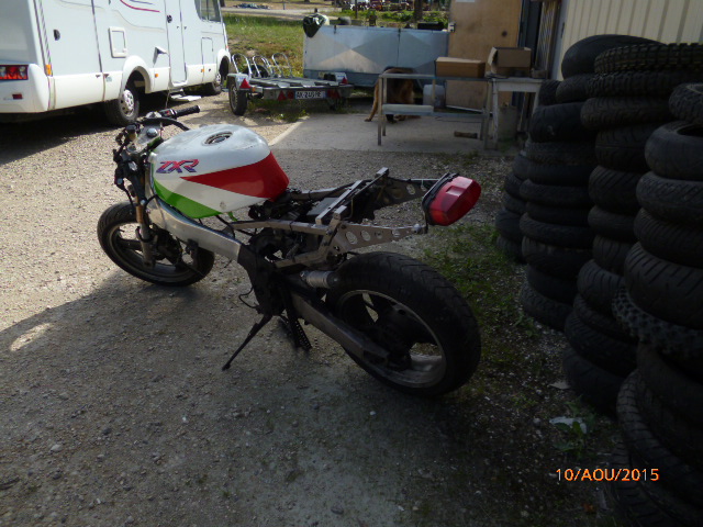 Restauration ZXR750R - Page 2 P1010814