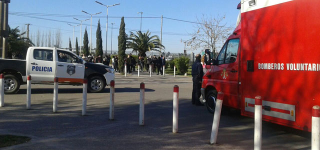 Falsa amenaza de bomba a la Universidad Nacional de Lomas de Zamora 001214