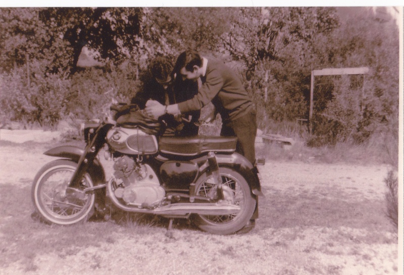 Puch 250 SGP 1955 - Sainte Geneviève (91) Juin 2016 Les_pe10