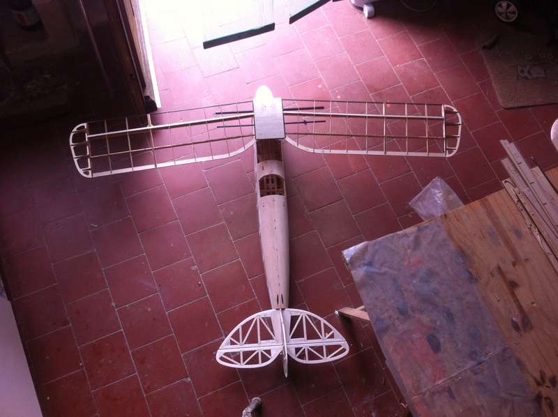 Construction d'un Tiger Moth en semi-maquette Img_1642