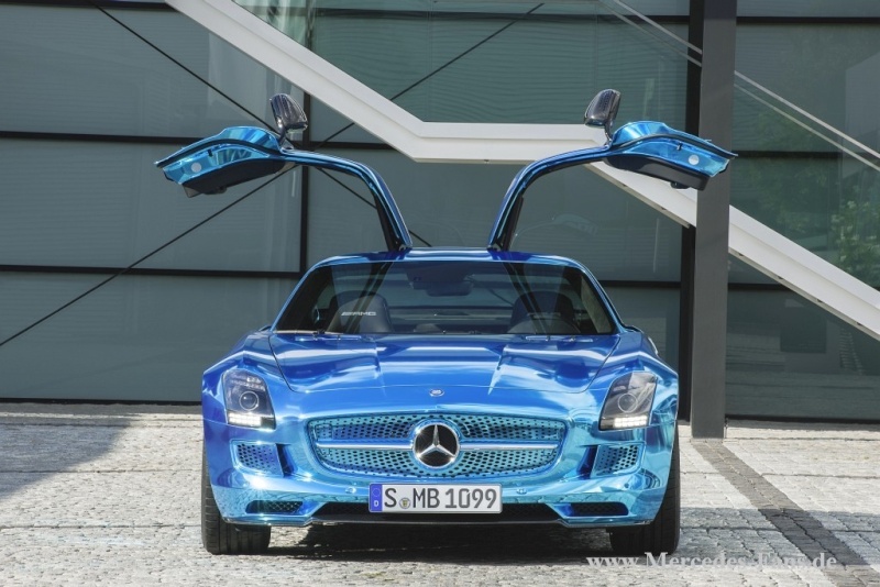 [Videos] SLS AMG E-Cell & SLS AMG Coupé Electric Drive - Page 2 003-sl10