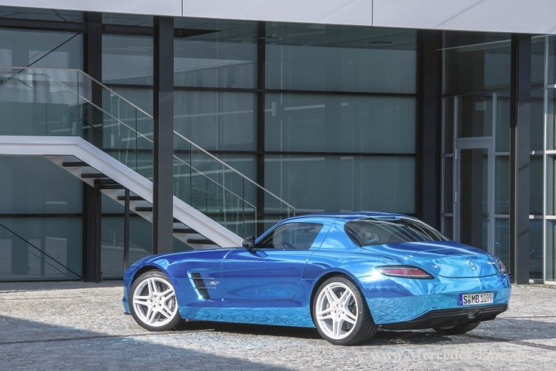 [Videos] SLS AMG E-Cell & SLS AMG Coupé Electric Drive - Page 2 007-sl10