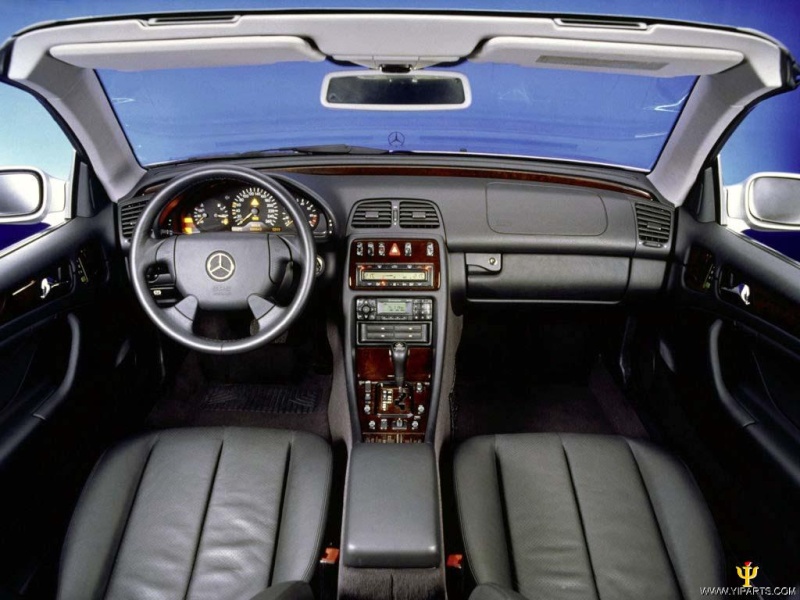 [Historique] Mercedes CLK (C208) 1997-2002 A208_010