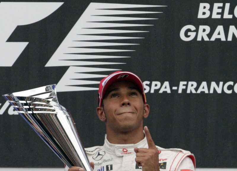 [Pilote] Lewis Hamilton, Digne successeur de Senna ?  Gp-f1-10