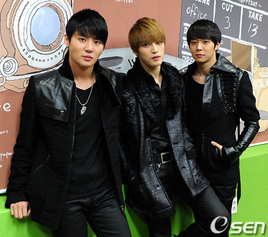 JYJ de Yoochun, Jaejoong, Junsu Toma en dramas y musicales para 2 º semestre de 2011  Jyj_os10