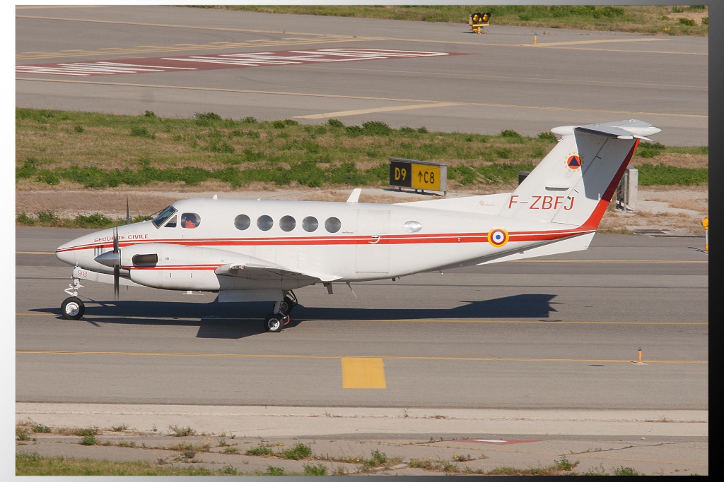 Aéroport Marseille Provence Beechc11