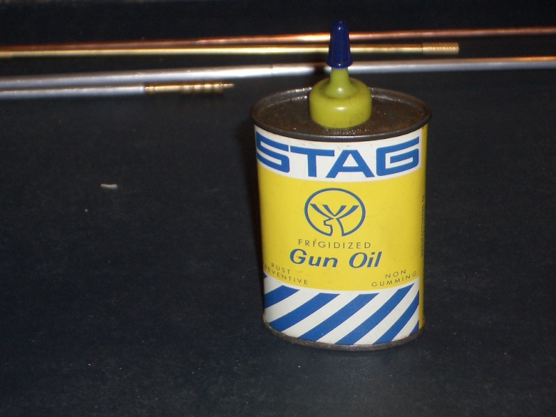 contenant stag gun oil en métal Imgp0919