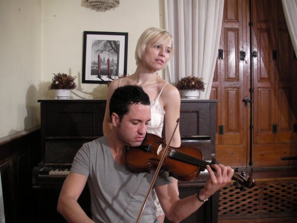 Soraya en el corto " Triste soledad de un violinista " 27094_10
