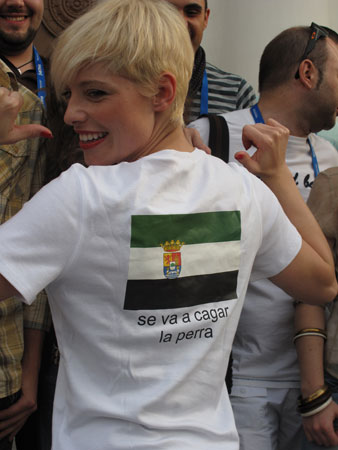 Soraya con la camiseta de Extremadura Camise10
