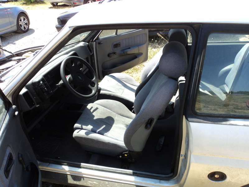 [Ford Fiesta XR2 grise 1989] Manu Dsc04515