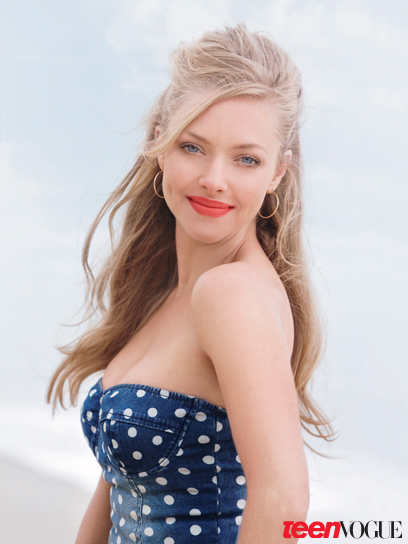 Amanda Seyfried - BTS of Teen Vogue  02247812