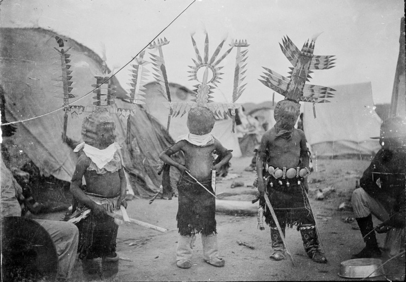 réalisation d une tenue danseur apache - Page 2 Apache10