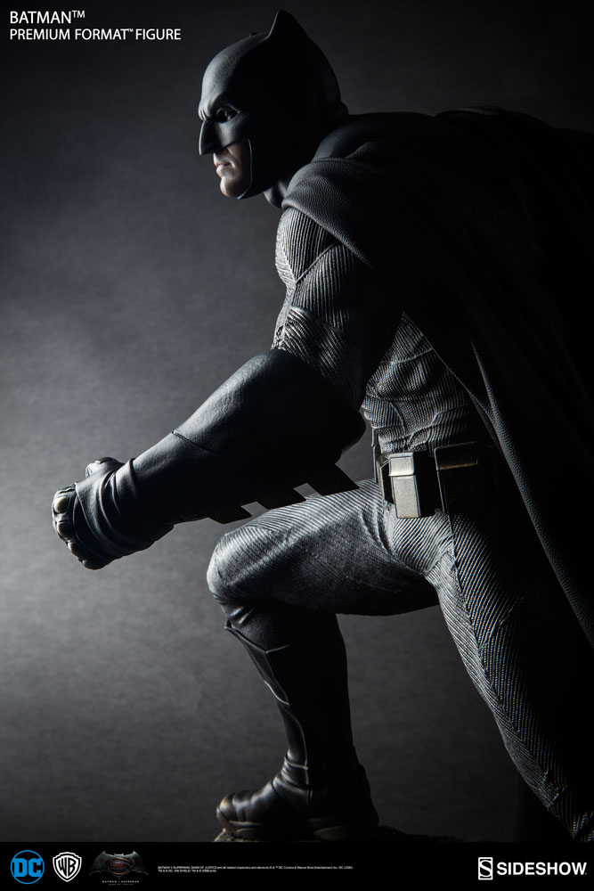 Batman (vs. Superman) Premium Format Figure B610