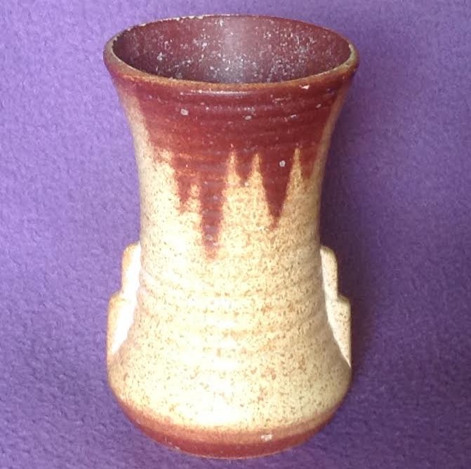 shape - Crown Lynn vase #1 ? 1-210