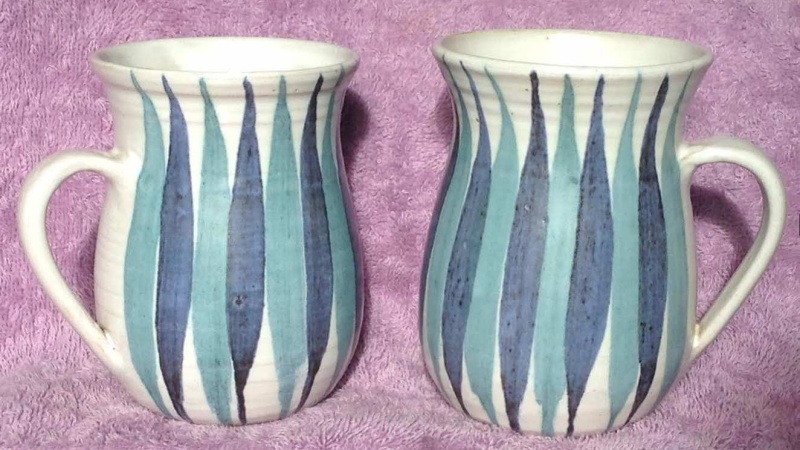 Hanmer Pottery mugs (4,5,6) and bowls (2) Hanmer12