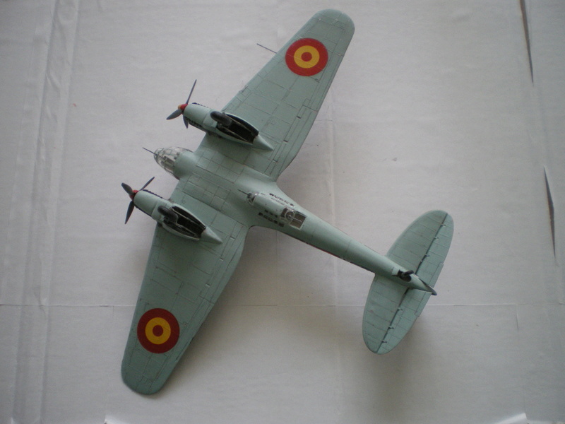 [Italeri] CASA 2.111/Heinkel He 111 H-16 Espagnol a partir d'un H-6 Imgp0110