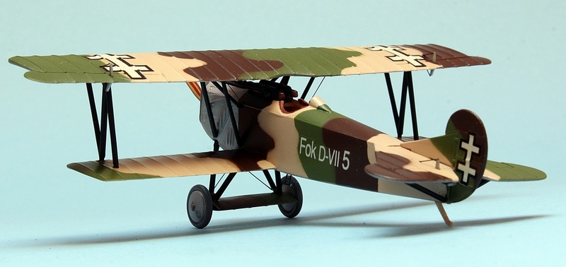 [REVELL] Fokker D VII polonais Img_6844