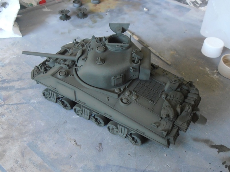 Sherman Mk III mid prod " Kiwi " ( 1/35eme ) P8311316