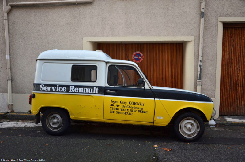 Renault 4 fourgonnette "Service Renault" terminé  Renaul11