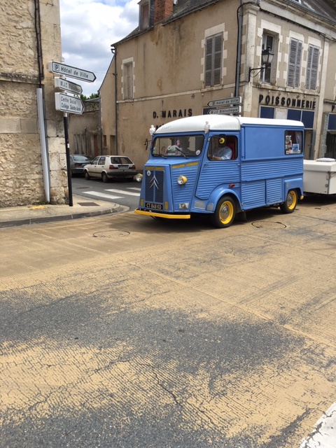 Rassemblement les bouchons blancois (Le Blanc 36) Img_0413