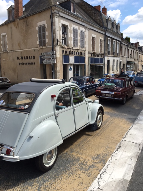 Rassemblement les bouchons blancois (Le Blanc 36) Img_0425
