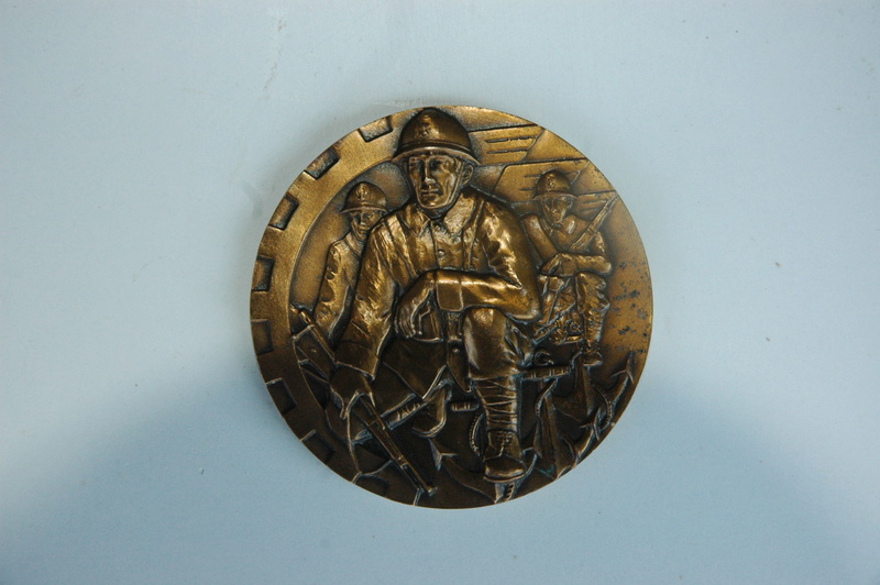 médaille en  hommage aux soldats de 1940 Mydail14