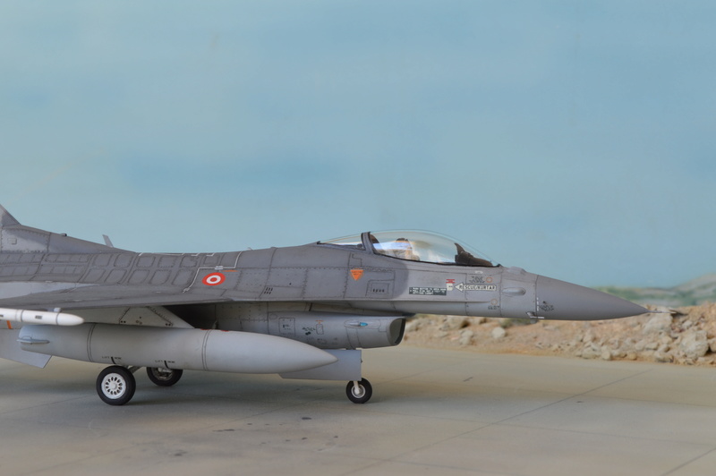  F 16 C  Fighting Falcon block  50  Turquie  Tamiya  1/72 Dsc_0013