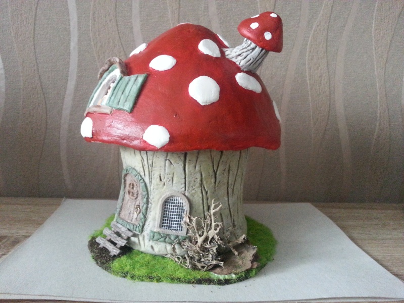 Mushroom House ( 4ème créa ) Juillet 2016 Myriam 20160741