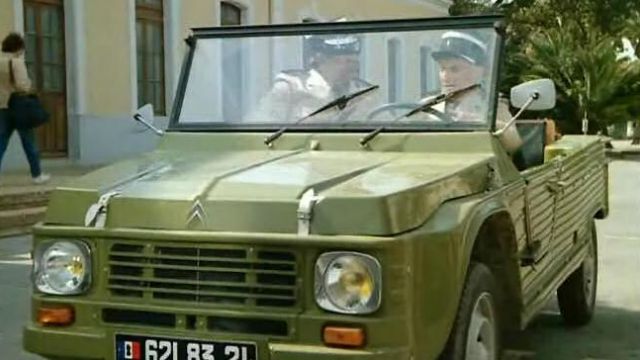 mehari le gendarmes et les gendarmette 176010