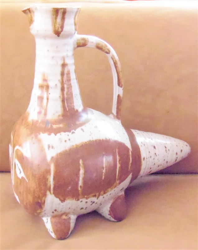 Unusual bird form/abstract pitcher (Picassoesque) - Geoffrey Eastop?  P6280010