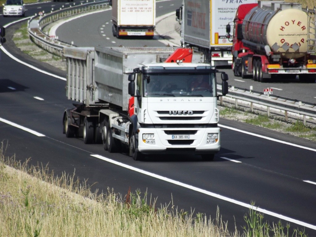 Iveco Stralis - Page 2 Camio150