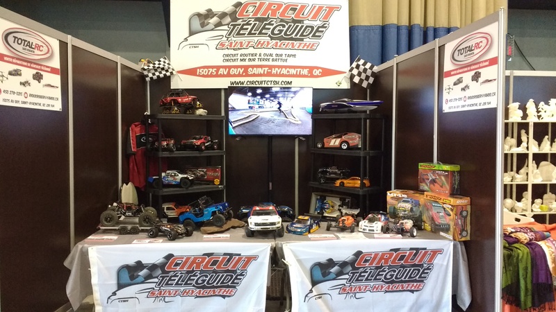 Le circuit téléguidé St-Hyacinthe est à l'Expo St-Hyacinthe 2016-011