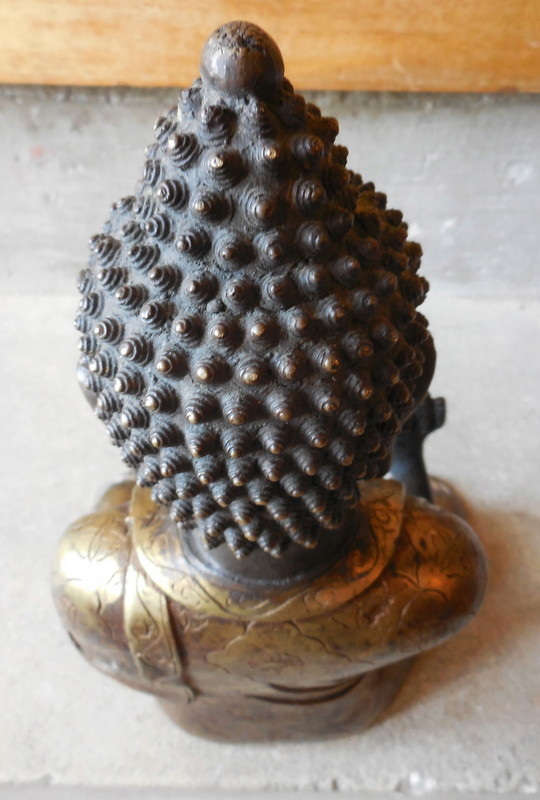 bouddha en laiton  Dscn2021