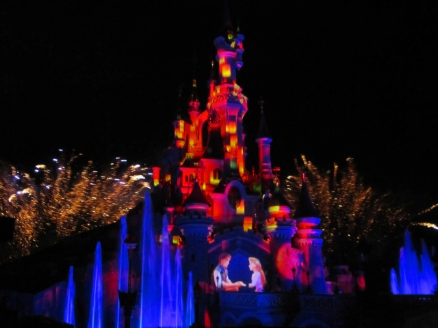Disney Dreams! - Version 1 [Parc Disneyland - 2012-2013] - Page 30 Copie_18