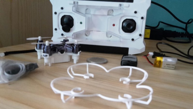 Banggood - Recensione mini drone con fotocamera: FQ777-124C  Fq77710