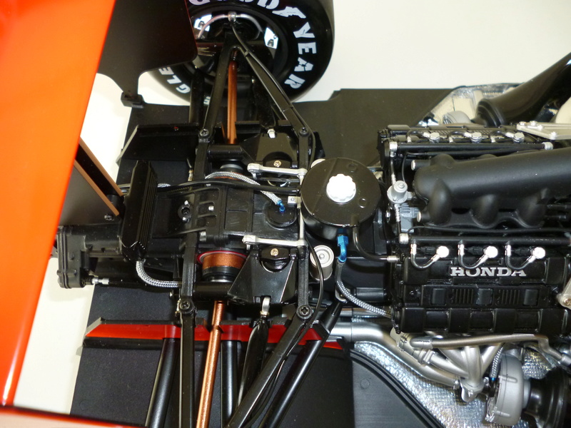 Ayrton Senna´s Honda McLaren MP4/4 von 1988 in 1:8 von DeAgostini - Seite 3 P1010523