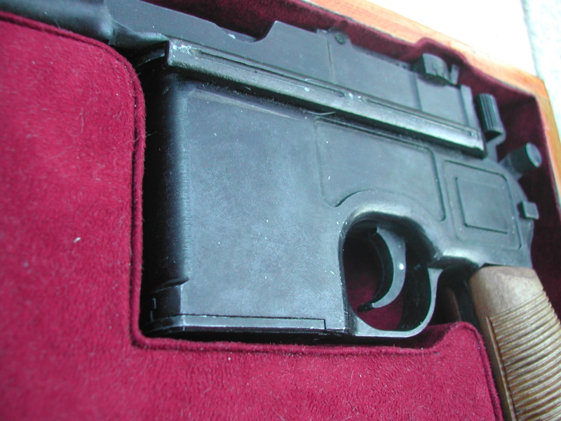Mauser C96 Presentation case  Dscn6118