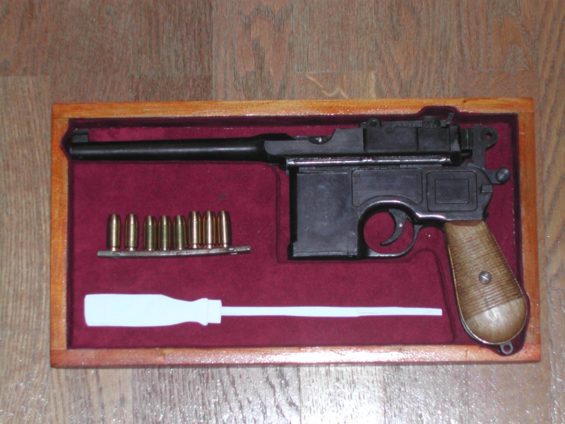 Mauser C96 Presentation case  Dscn6119
