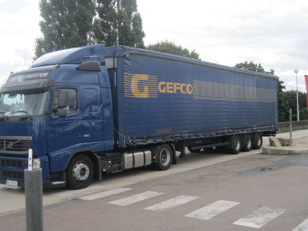 Gefco (Colombes) (92) (groupe CMA CGM et Ceva Logistics) - Page 10 Volvo_22
