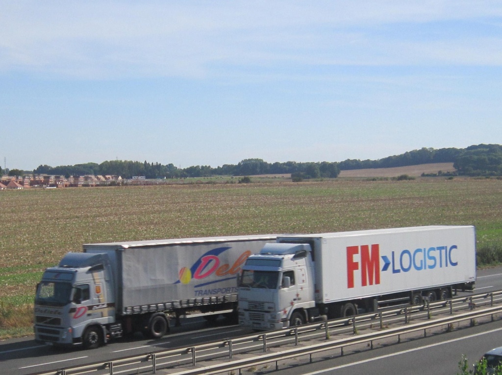 FM Logistic (Faure et Machet Logistic)(Phalsbourg, 57) - Page 2 Volvo_80