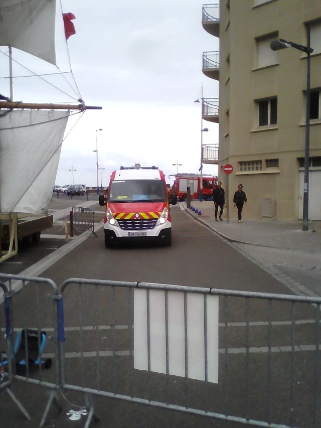 LES VEHICULES DE SECOURS ET D'AIDE AUX VICTIMES Img_2018