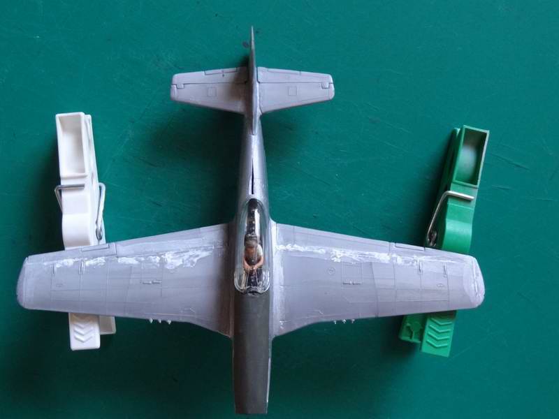 P-51D mustang heller 1/72 FINI !!!!!!!!! - Page 3 020_mu10