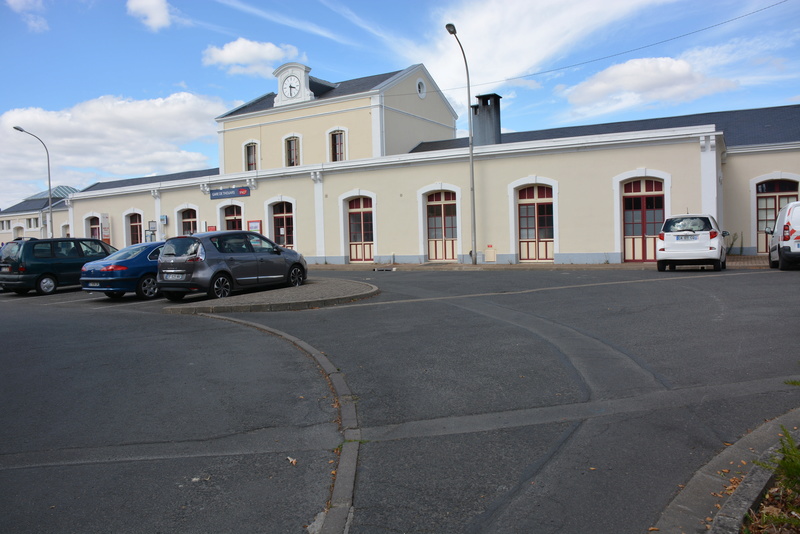 Gare de Thouars Dsc_0371