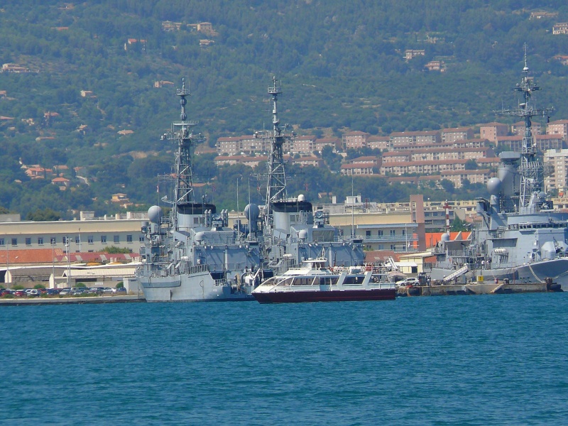 Bateaux militaires Batea250