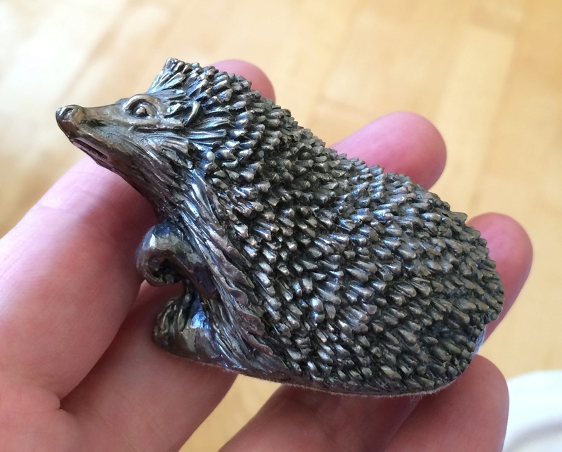 Metal hedgehog figurine Image163